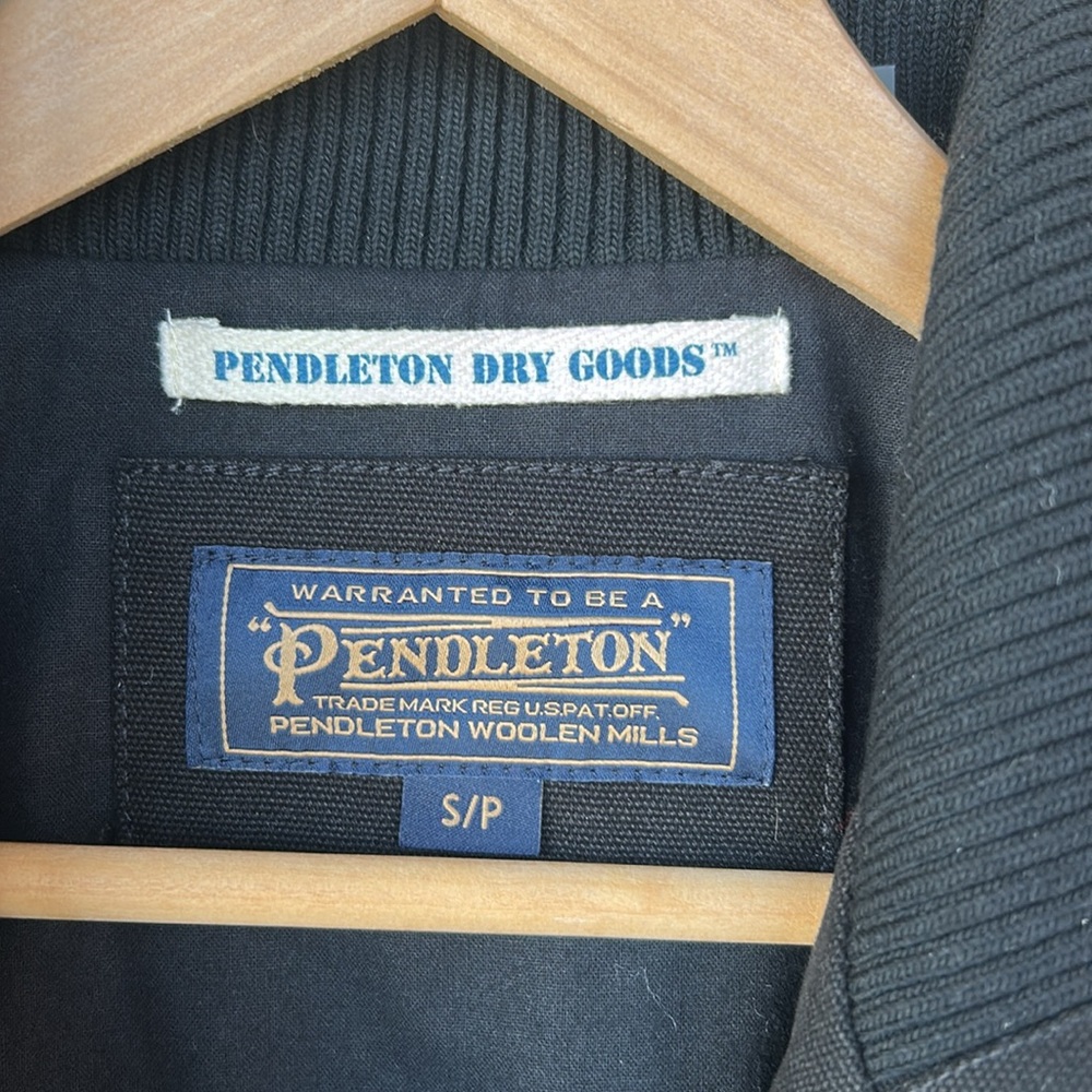 Pendleton Fleece Aztec Jacket - Picture 2 of 3